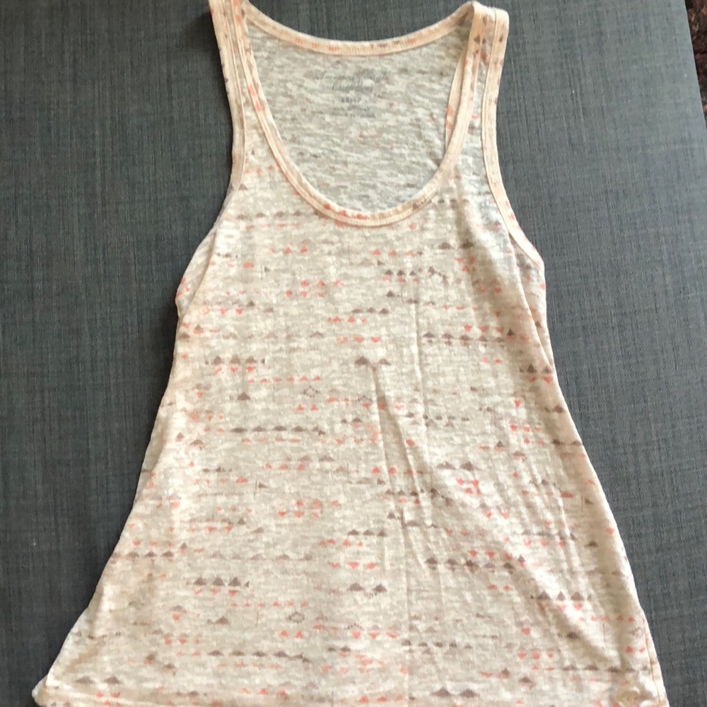 GENTLY USED AEO XS tank top